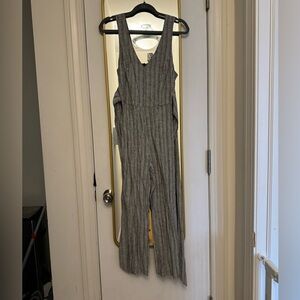 1 STATE Jumpsuit Women’s Sleeveless V-Neck Carousel Stripe Black Linen